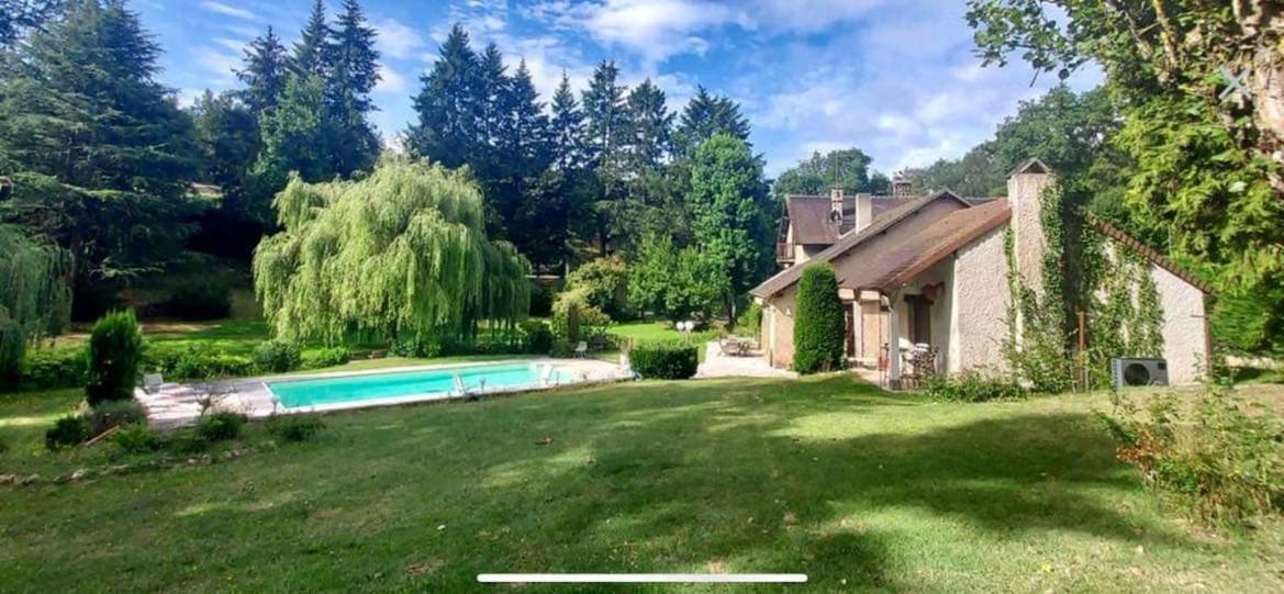 Le Moulin De La Vernoelle Premilhat Bagian luar foto